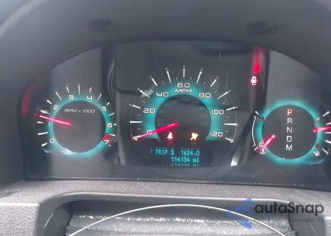 2010 Ford Fusion Sport z USA, uszkodzony, nr VIN 3FAHP0KC3AR204935